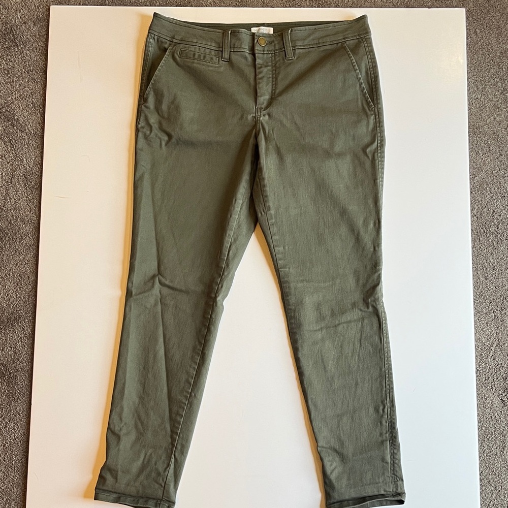 Market & Spruce Olive Green Women's Straight Leg Jeans